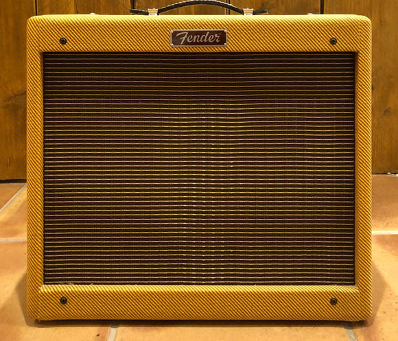 Fender Blues Junior III Limited Edition Lacquered Tweed Guitar Amplifier (Pre-owned)