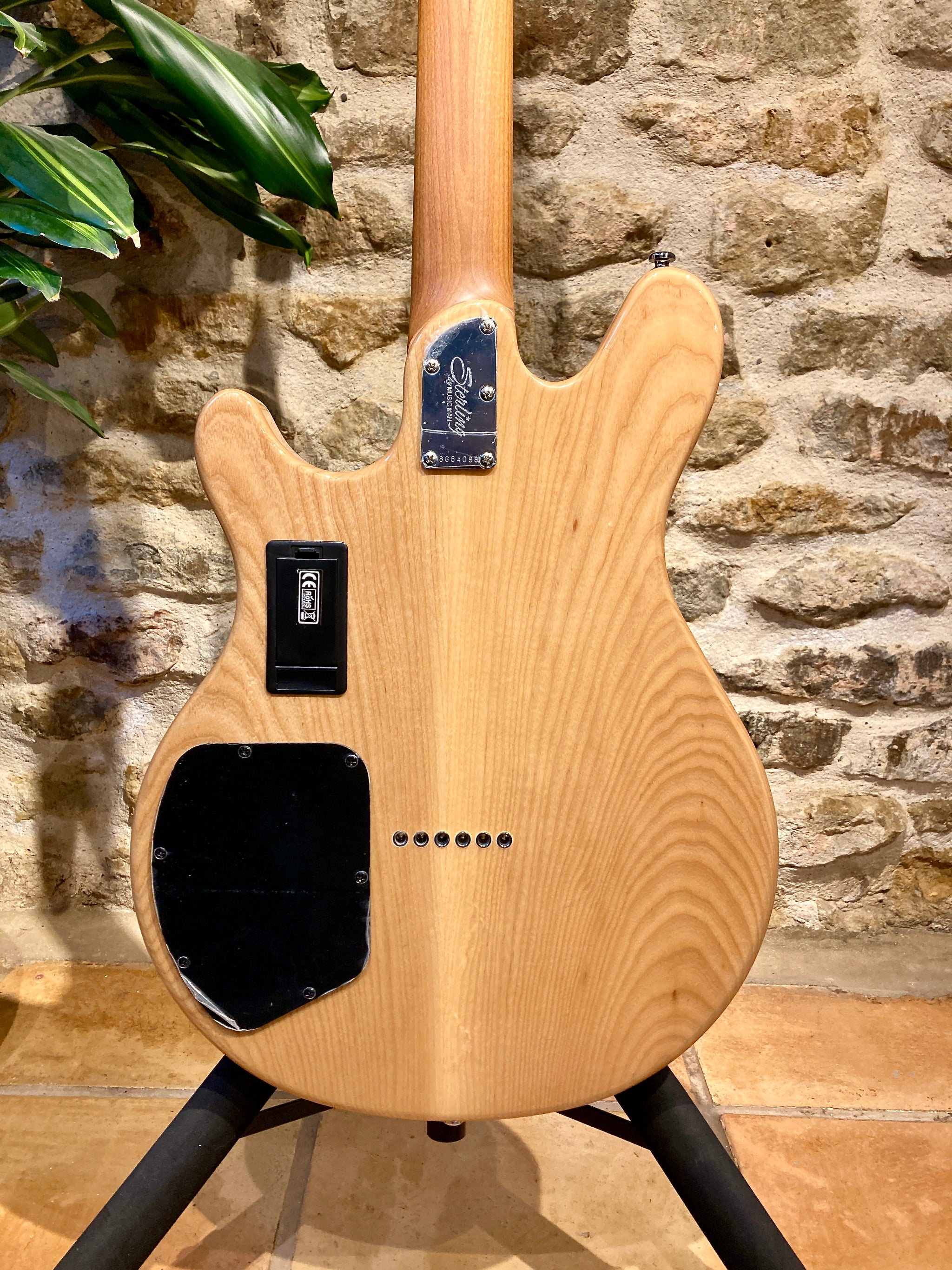 Musicman JV60C エレキギター Musicman JV60C エレキギター Valentine Chambered JV60C | Guitars